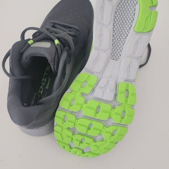 7 youth New Under Armour Grey tennis shoes - Picture 8 of 8